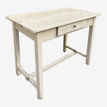 Farmhouse table