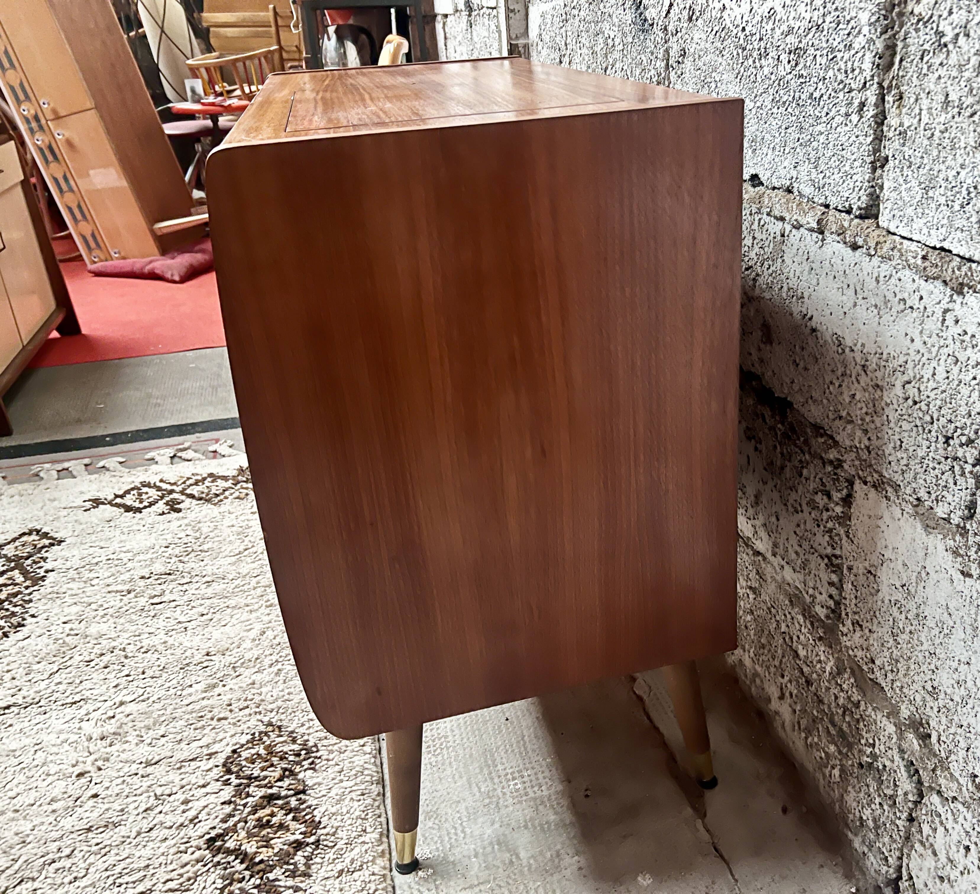 Buffet vintage