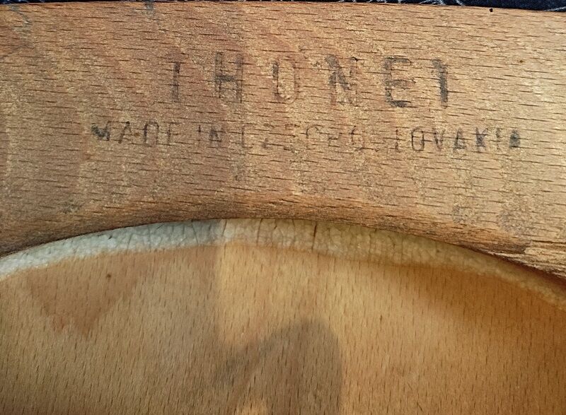 Bistro chair Thonet patinated varnished wood