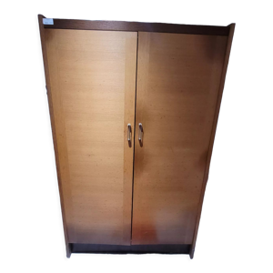 armoire vintage