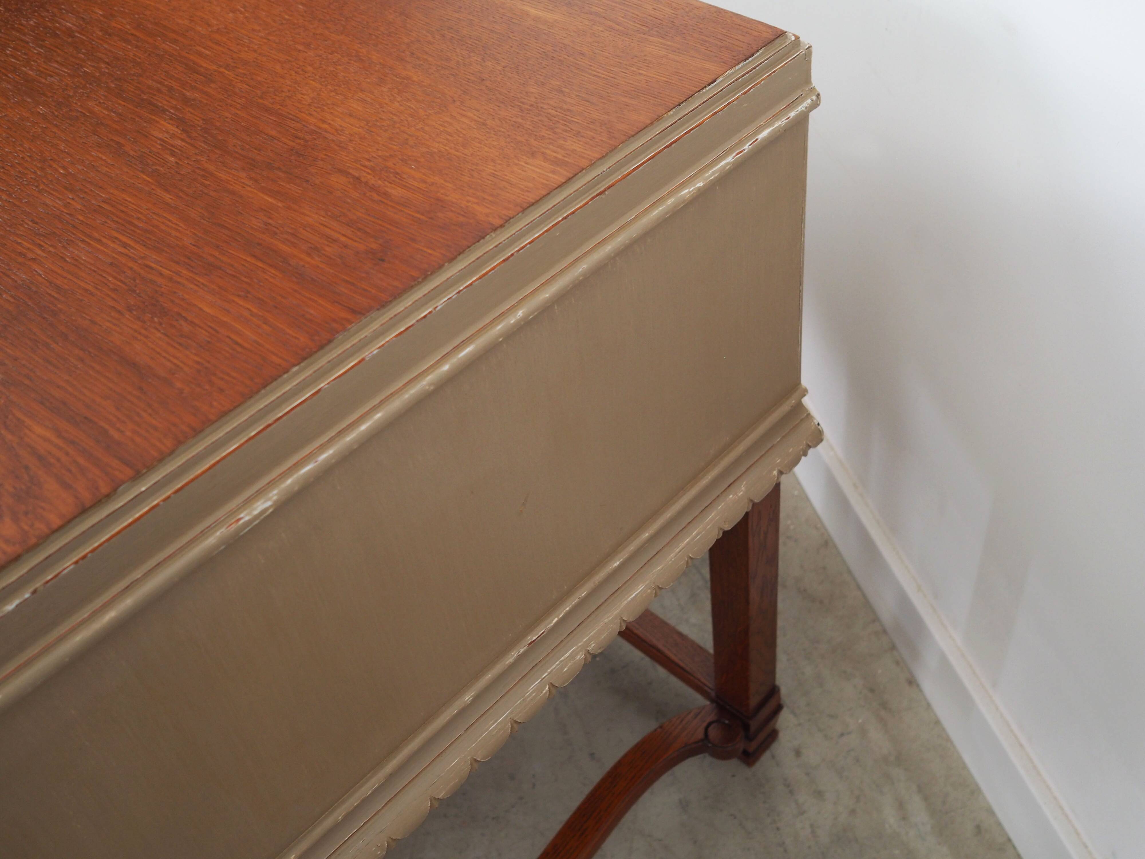 Bureau en chêne, design danois, années 1950, production : Danemark