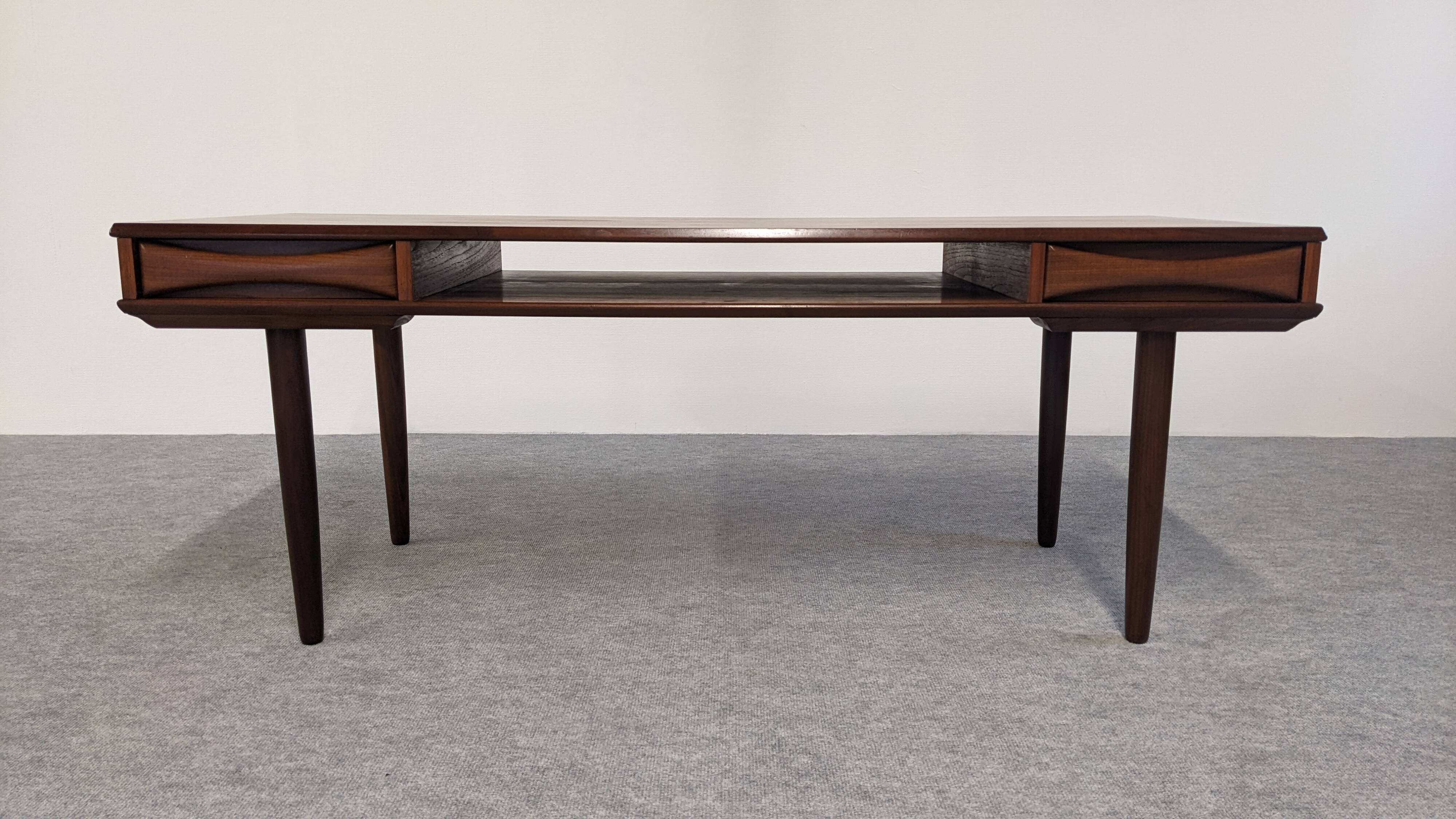 Modernist teak coffee table by Arne Vodder for Dyrlund, Denmark 1960.