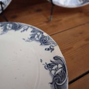 Antique earthenware dessert plates with the lions of France "Pernelle"