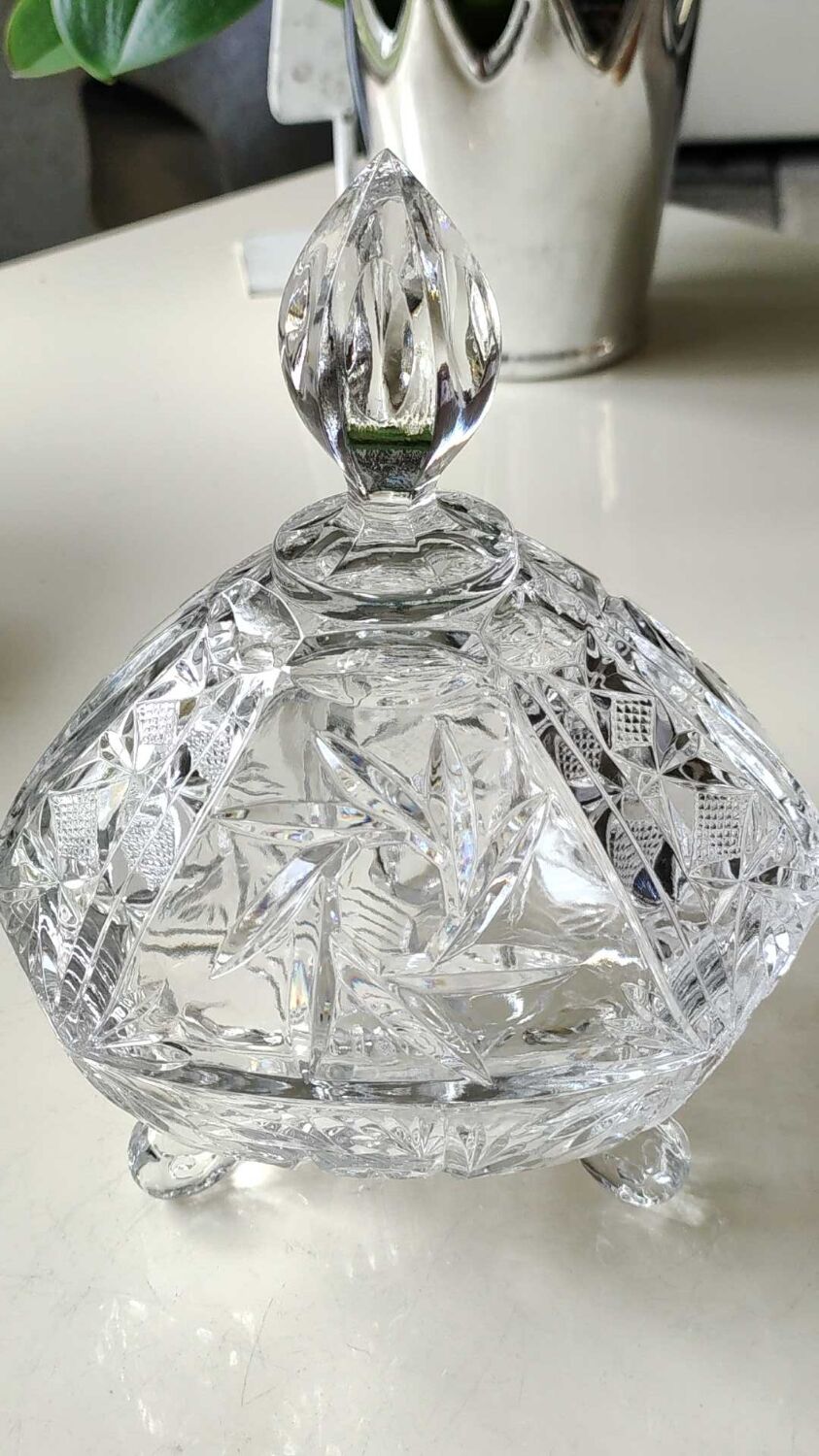 Vintage hexagonal Bohemian crystal bonbonnière/sweetener