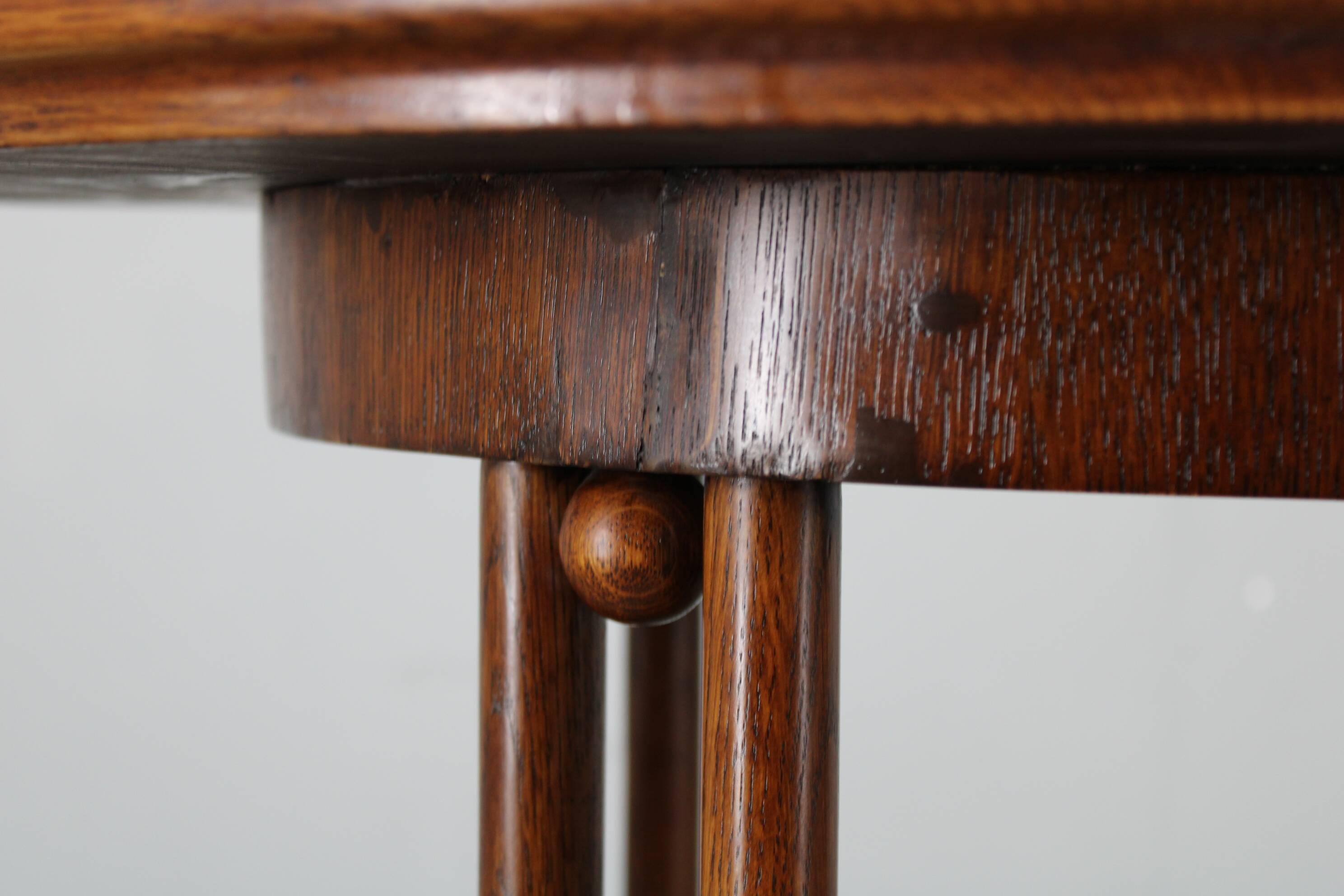 Vienna Secession coffee table in oak and brass, Czechoslovakia, 1920s.