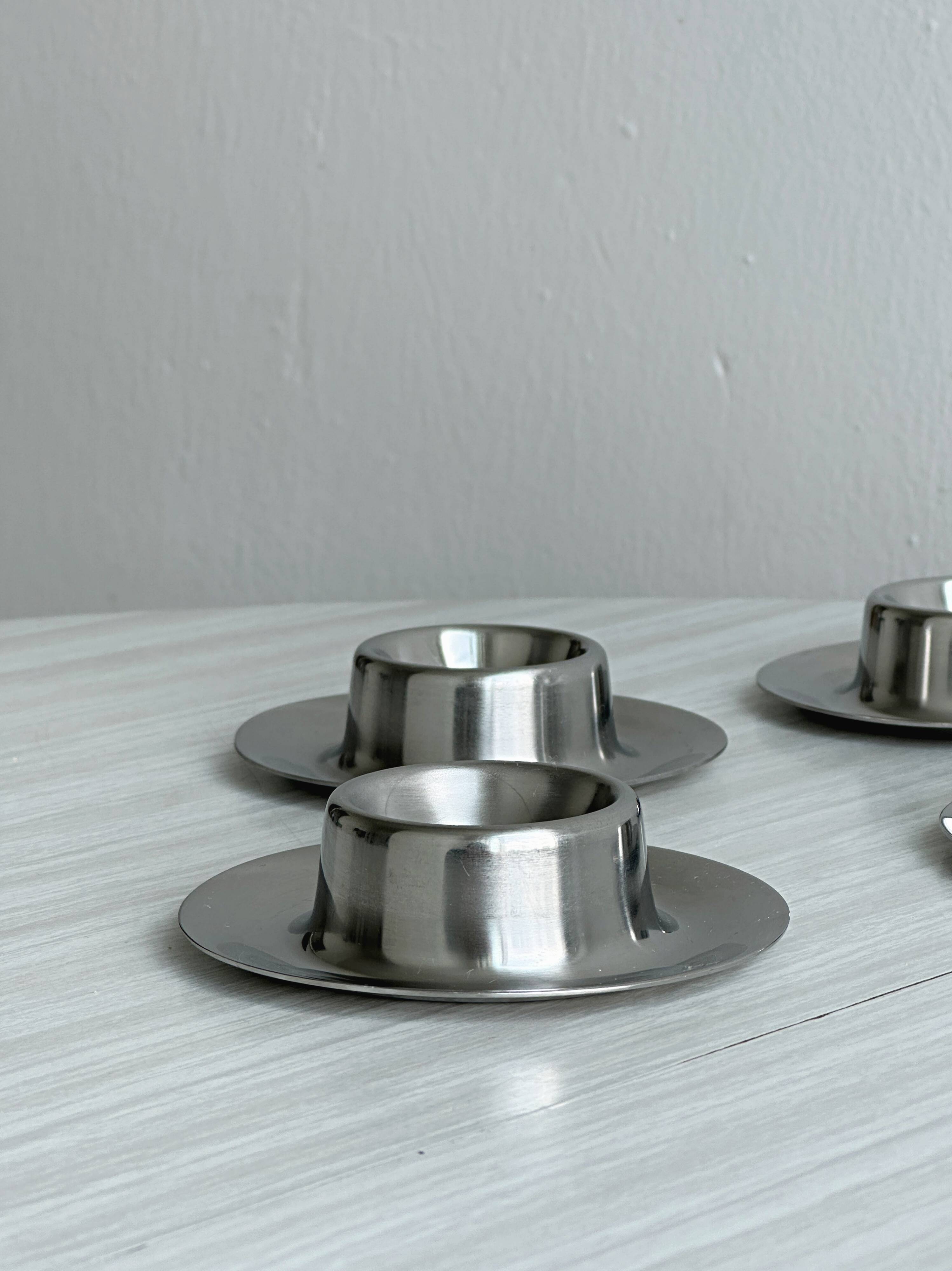 Lot de 4 coquetiers en inox brossé