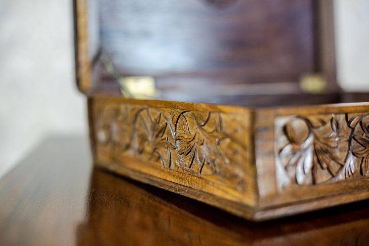 20th Century Carved Indonesian Coffret, 1930s