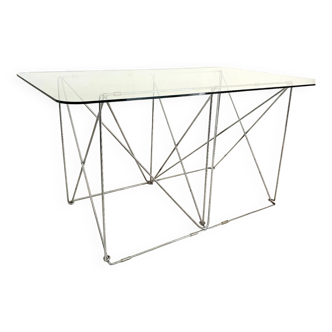 Dining table by Max Sauze