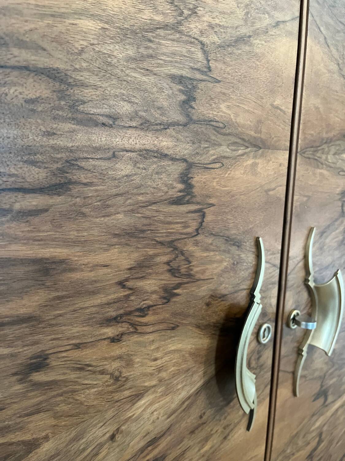 Art Deco 2-door sideboard