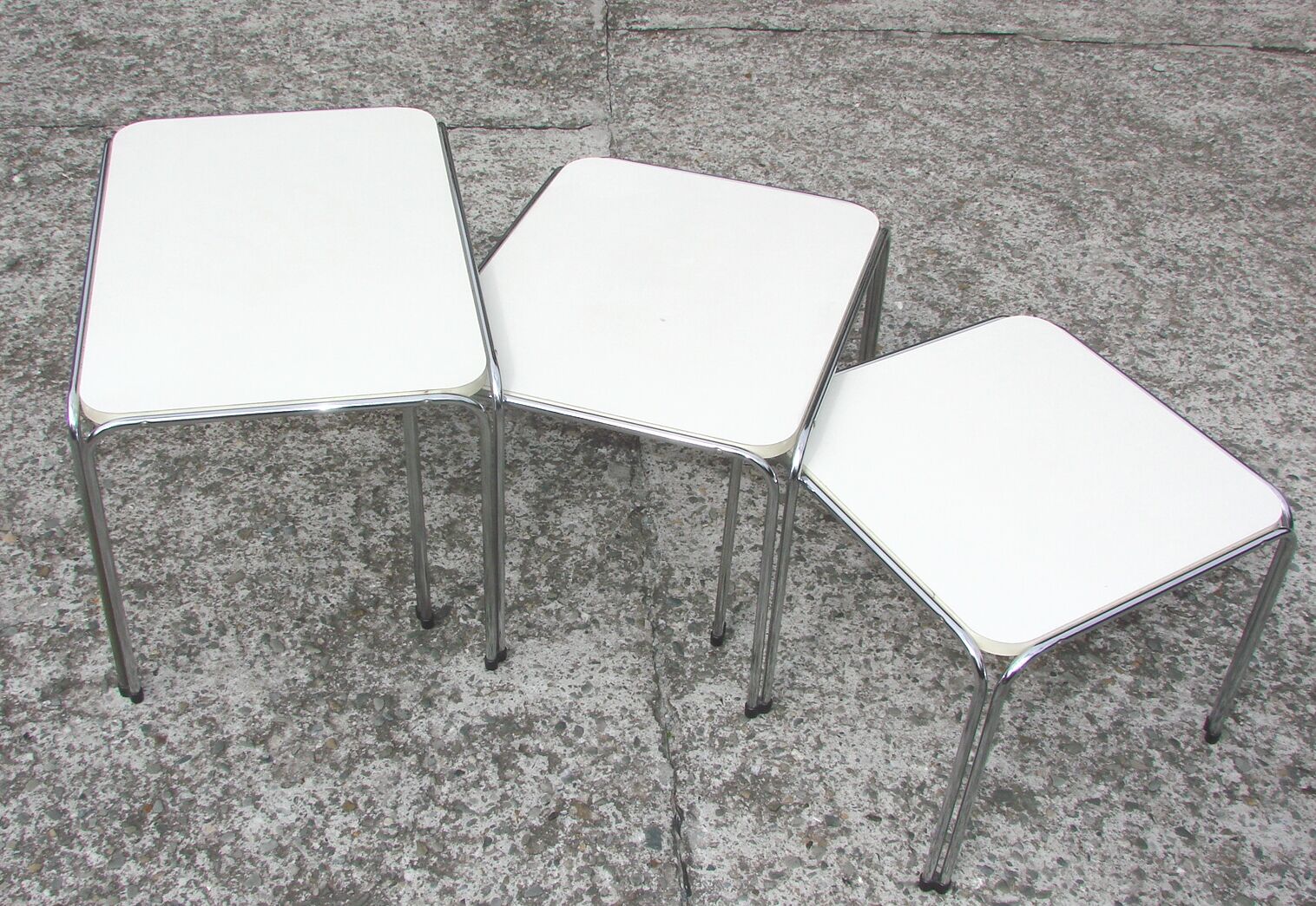 Set of 3 tables, 1970s