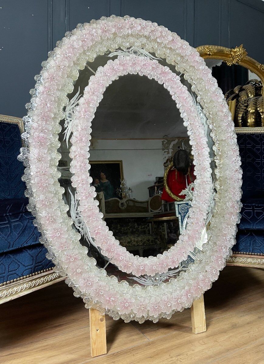 Oval Venice mirror from the 50s in Murano glass
