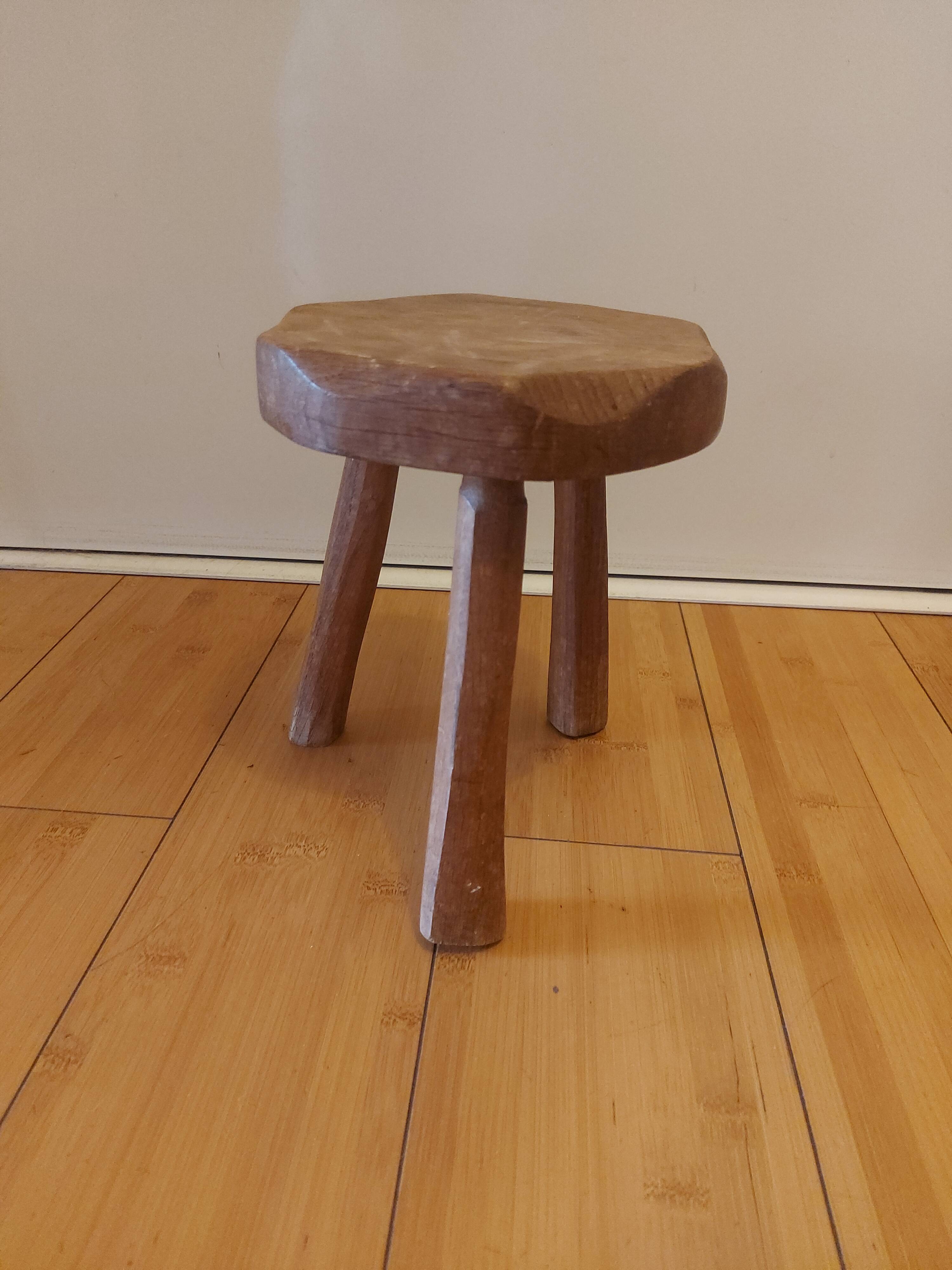 Tabouret tripode de vacher pour enfant