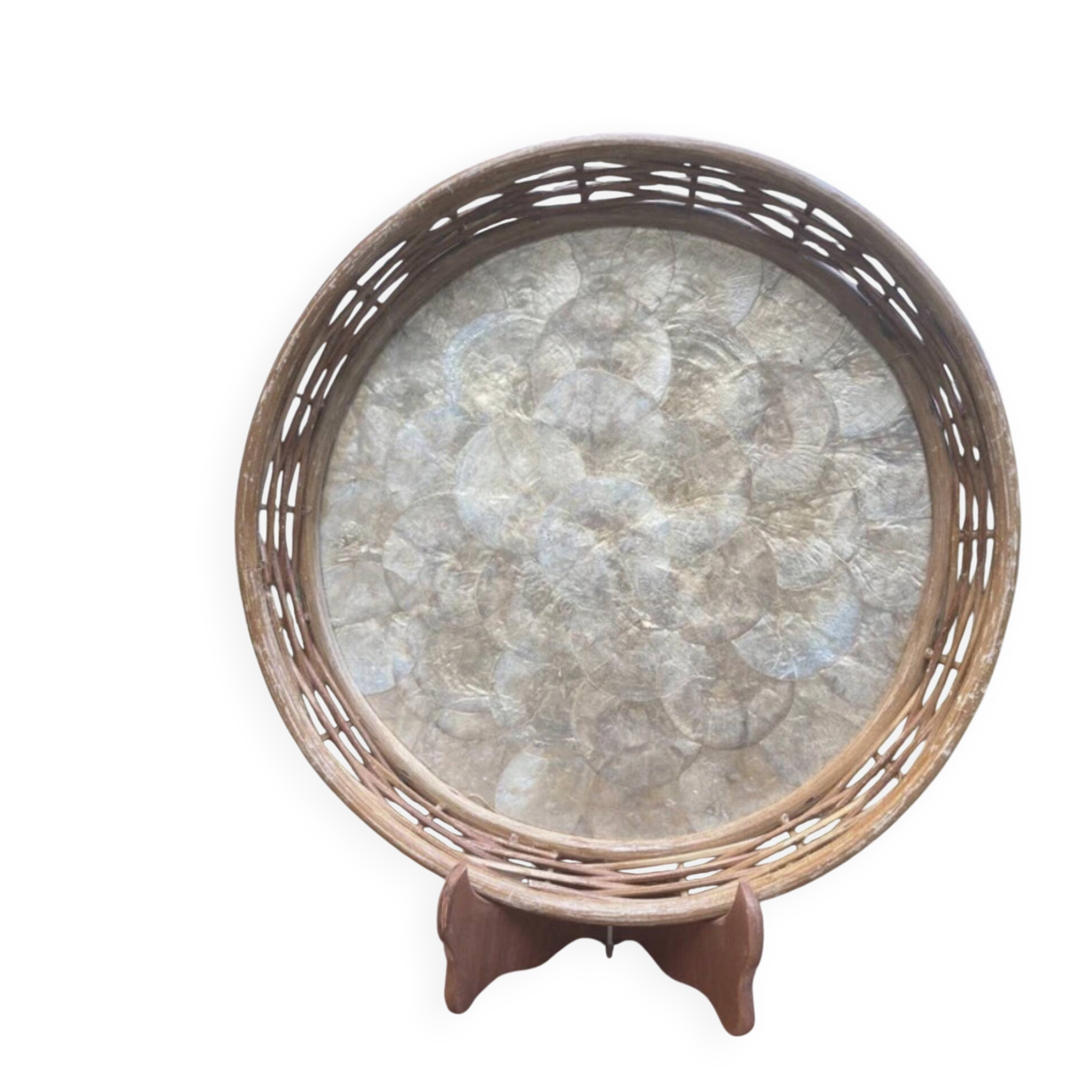 Mother-of-pearl plate
