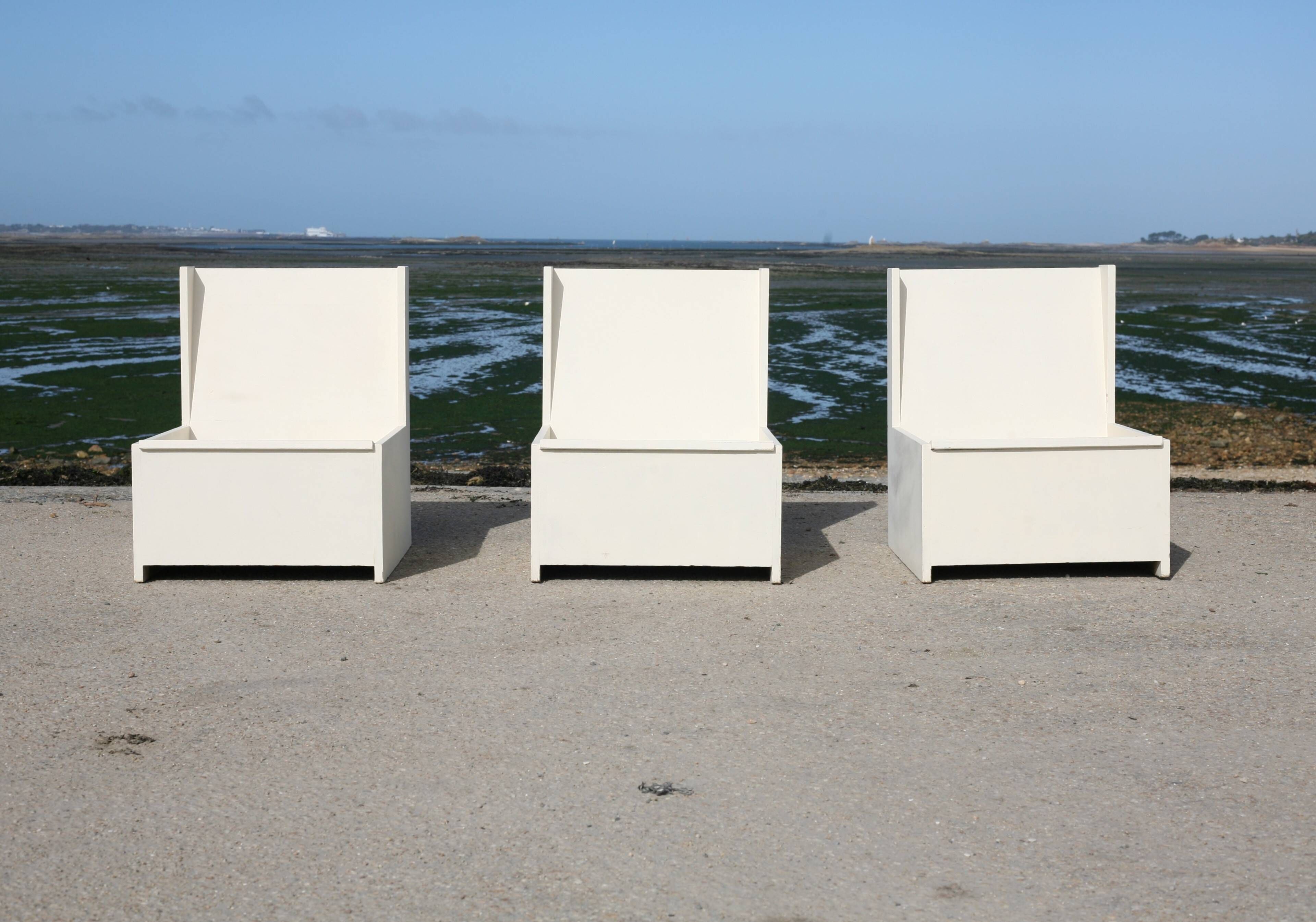 set de 3 fauteuils brutalistes, boit peint, années 60