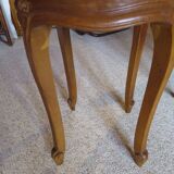Table basse Ronde-Bois sculpté-Marbre blanc veiné-Style régence/louis XV