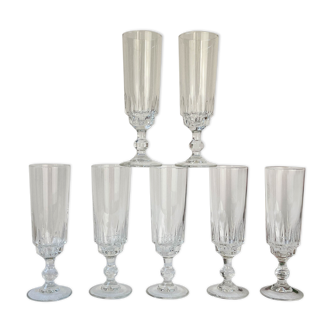 7 Luminarc champagne flutes, Lance model, 1970, made in France