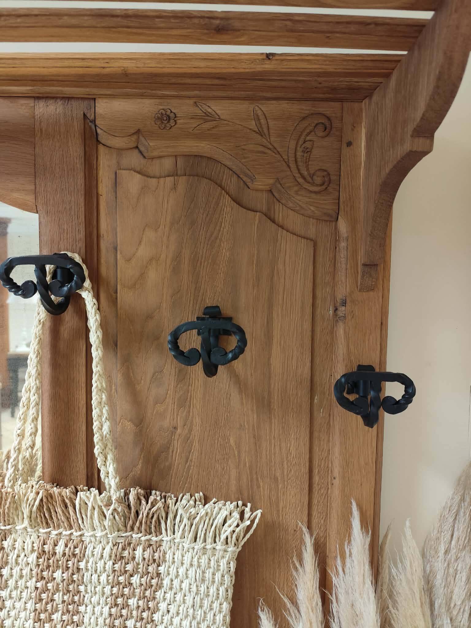Vestiaire porte-manteaux en chêne massif