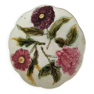 Barbotine plate with flowers in relief – late 19th, early 20th century