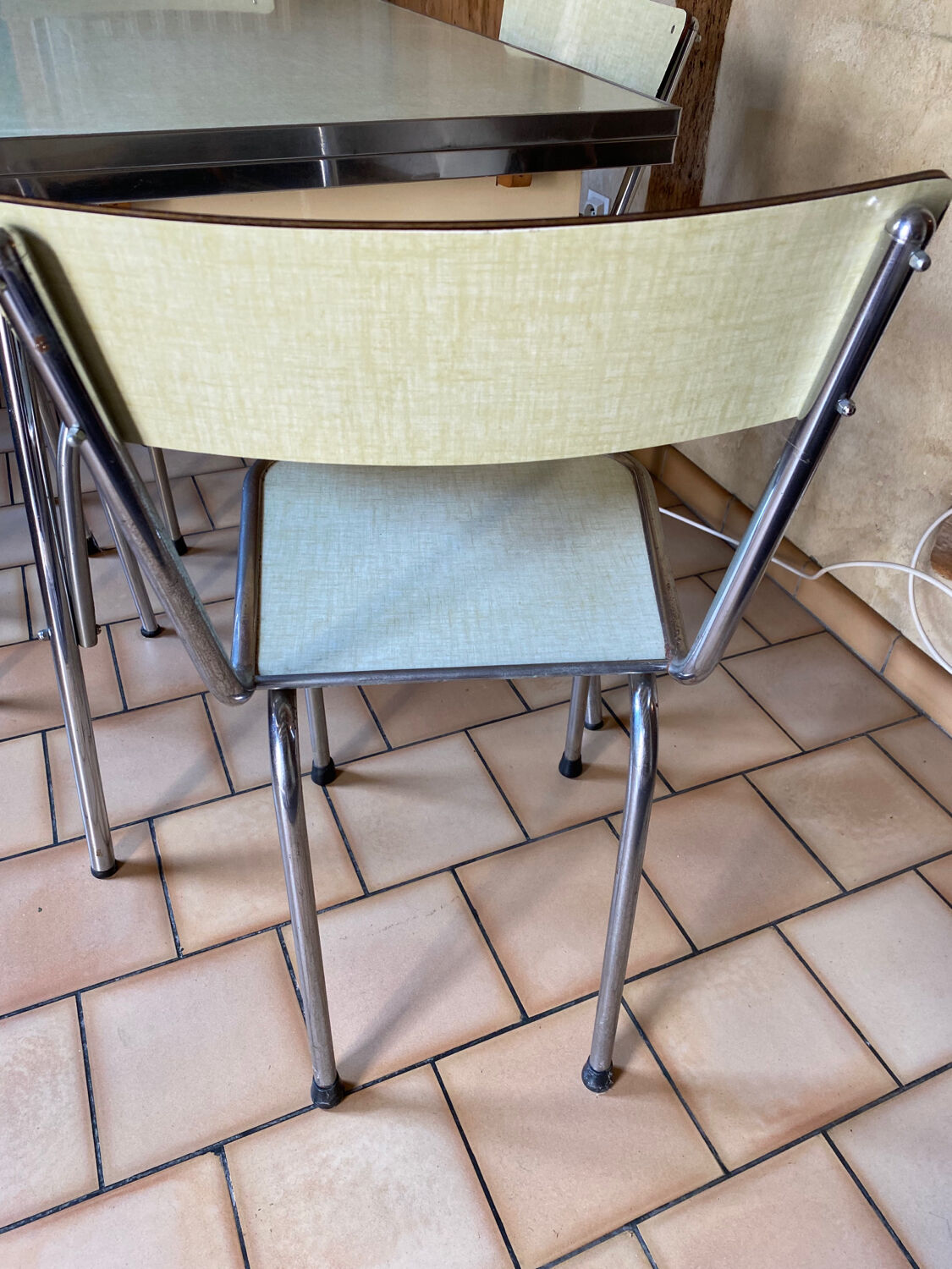Table and chairs set in formica year 50