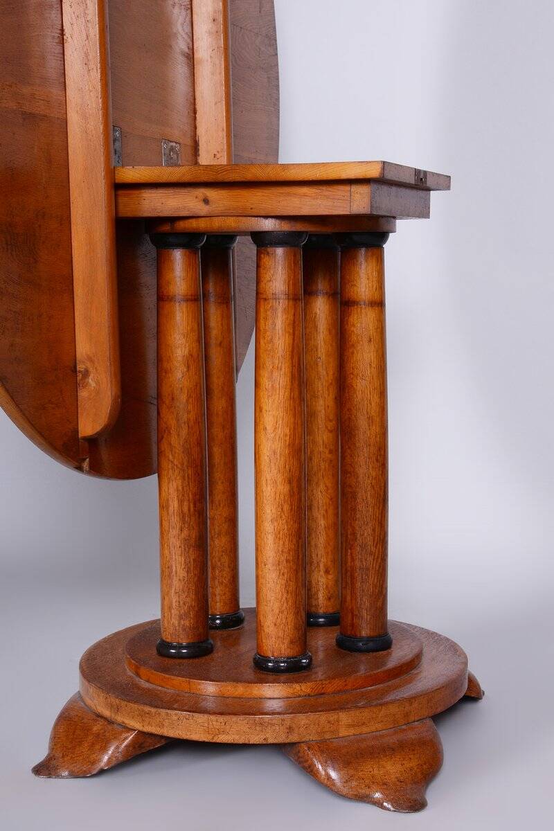 Biedermeier Dining Table in Oak, Austria, 1830s