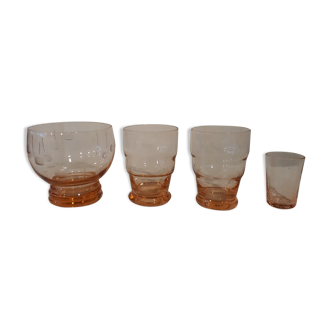 Lot de 4 verres roses