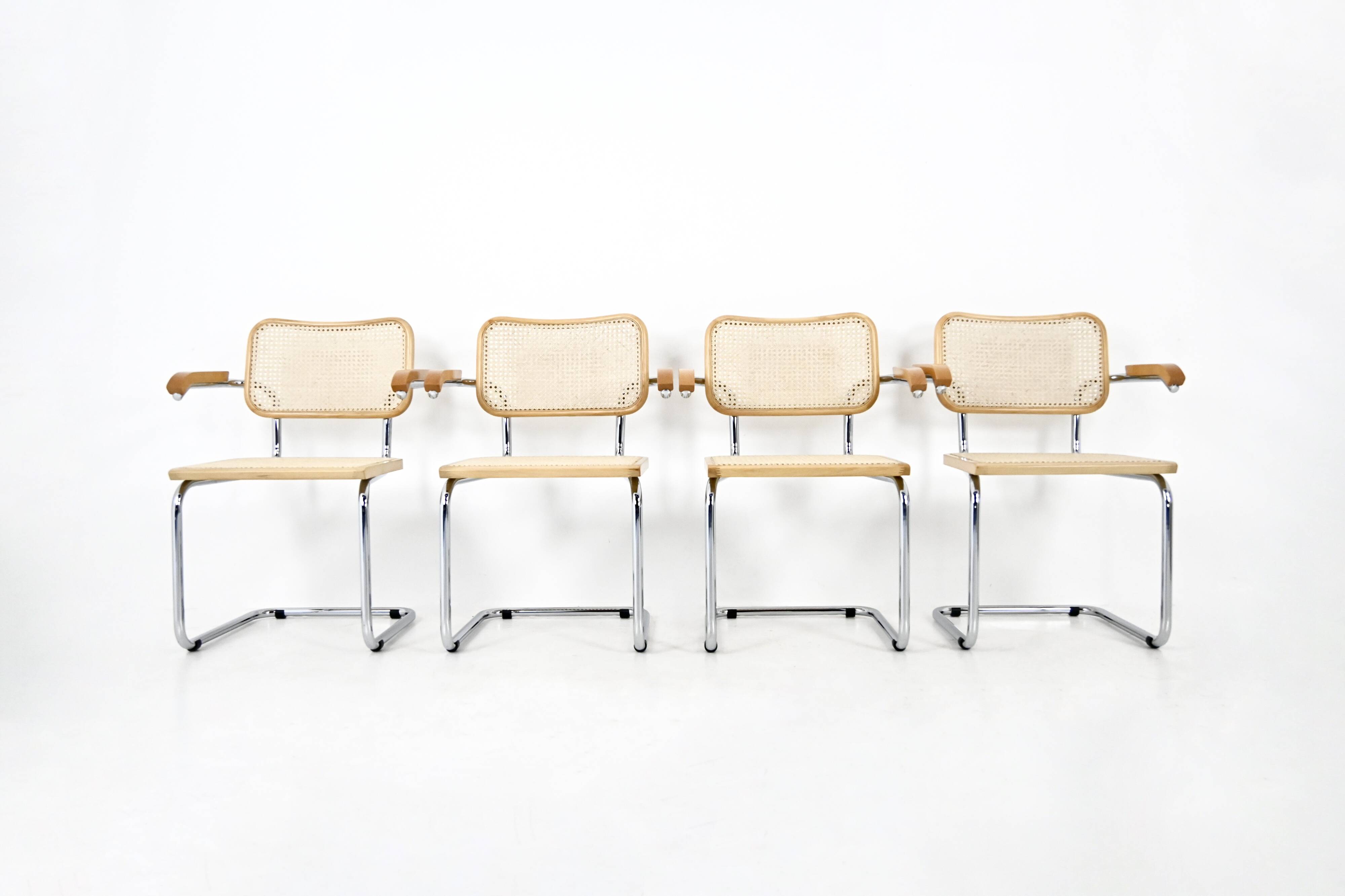 Ensemble de 4 Chaises Style B32 par Marcel Breuer