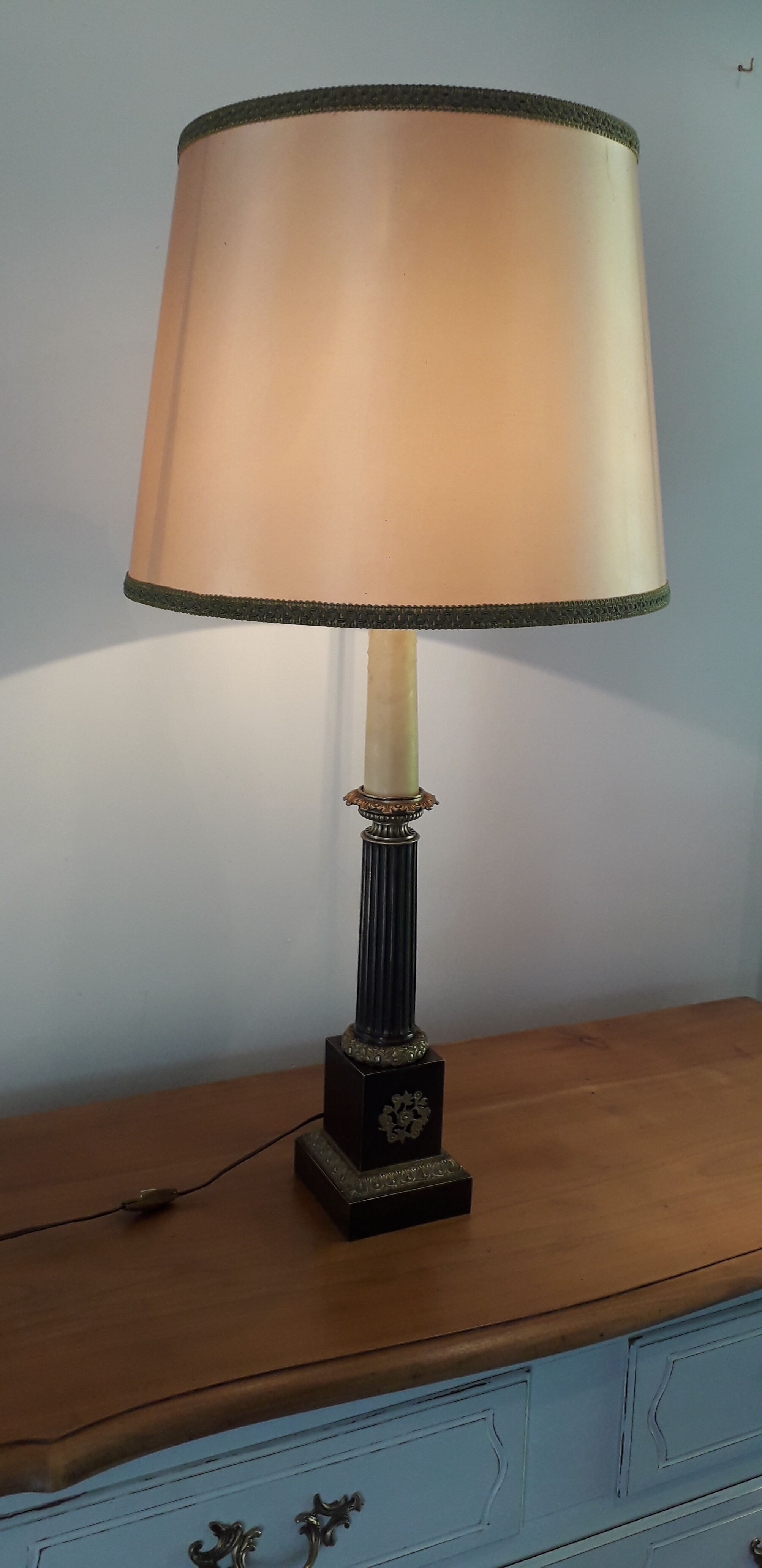 Great empire-style lamp