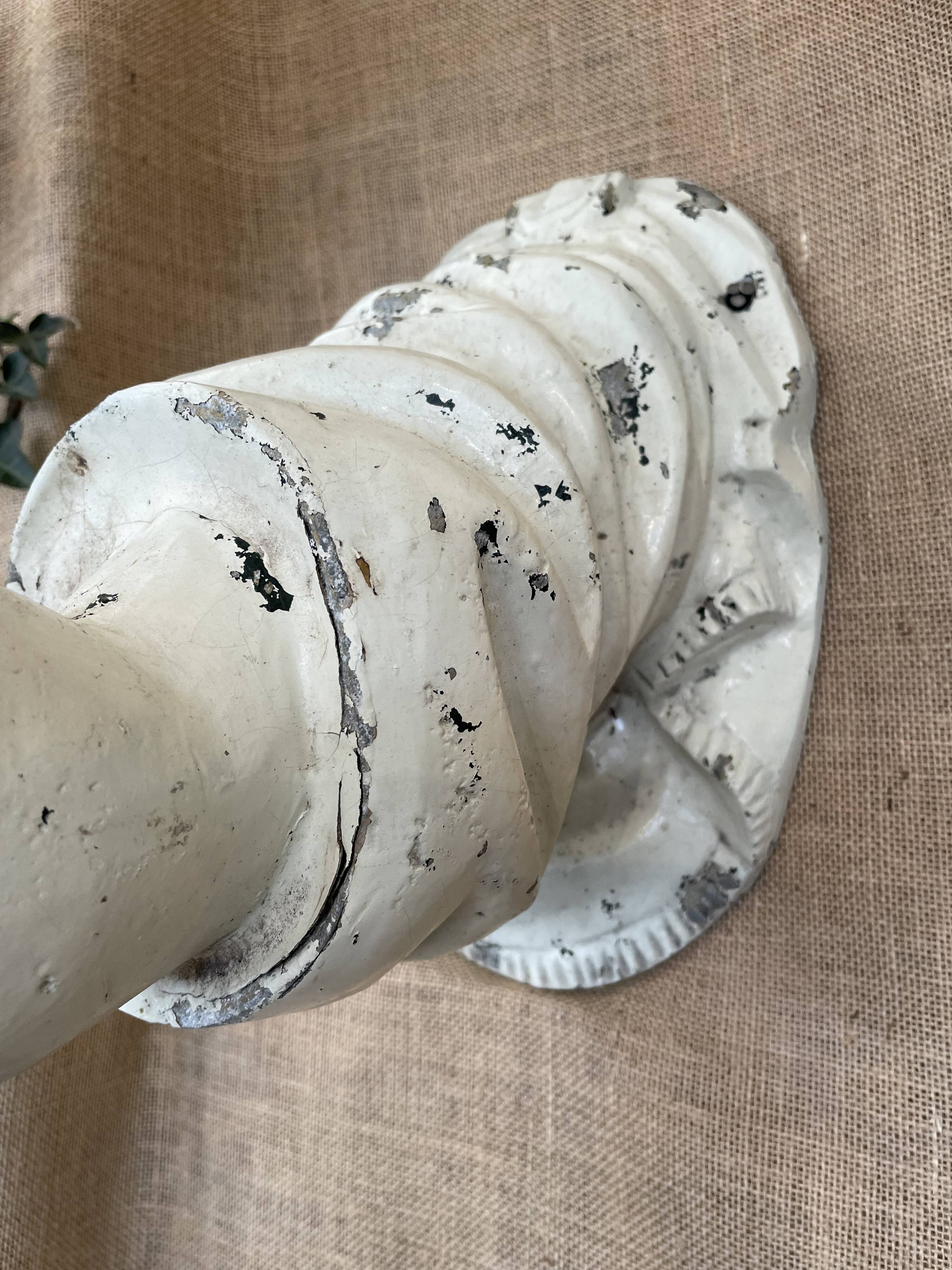 Pair of cast aluminum light arms