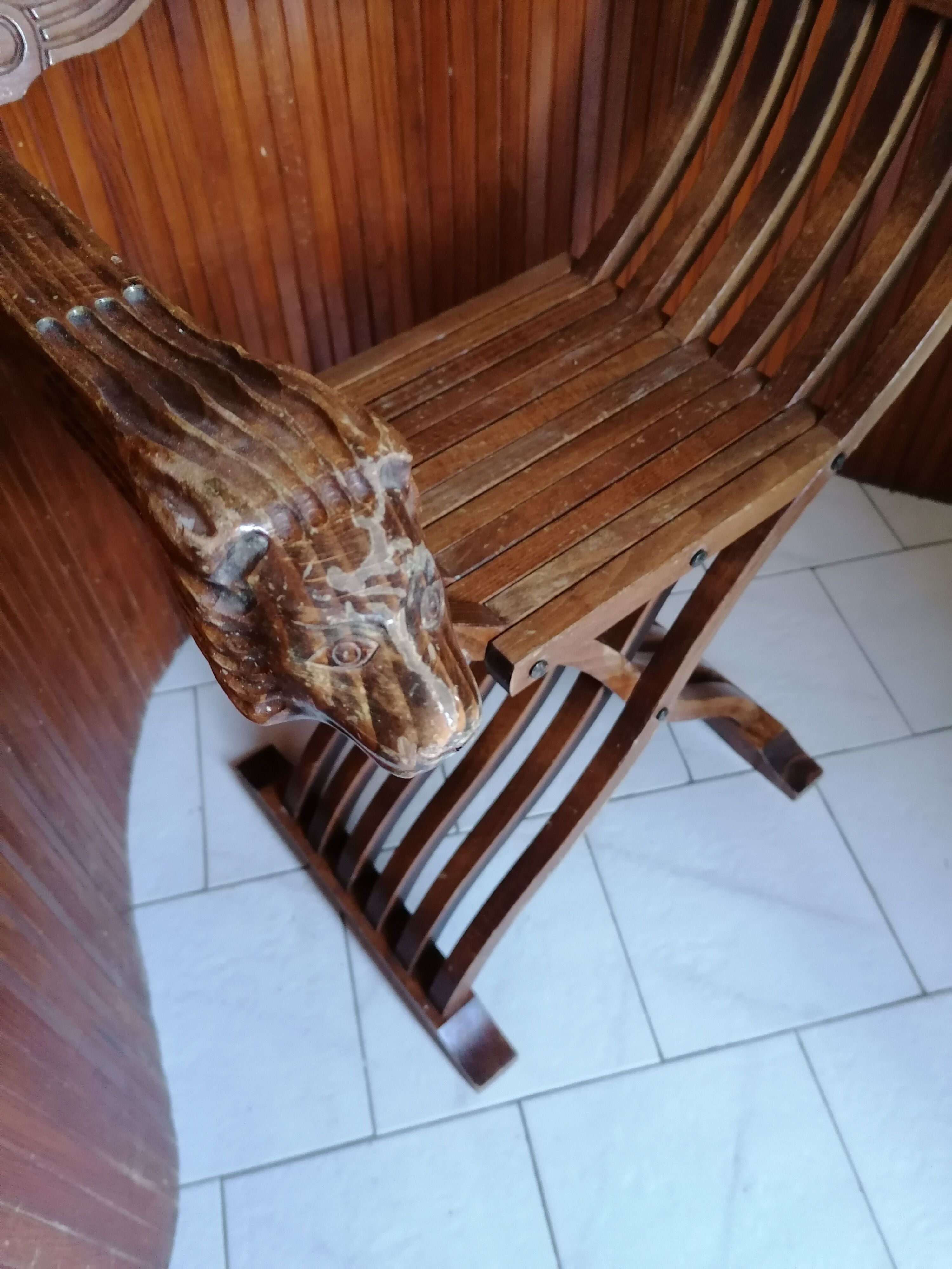 Curule or dagobert chair