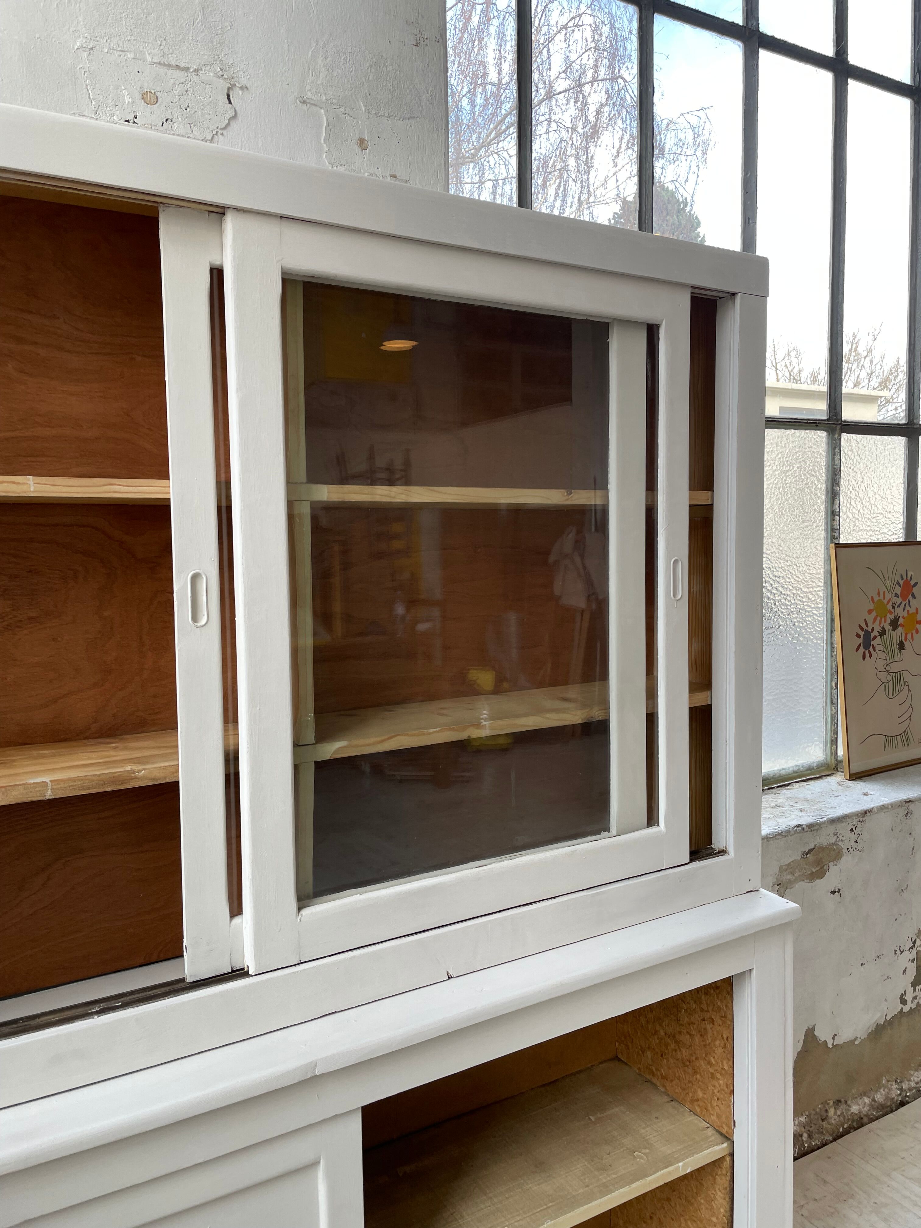 Library showcase ivory white sliding doors