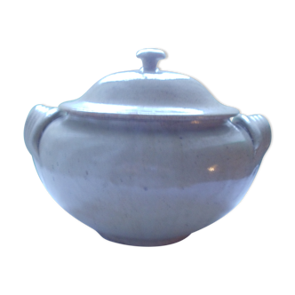 Sandstone soup tureen