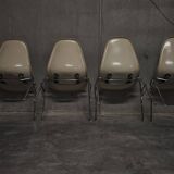 Eames chair by herman miller - model dss