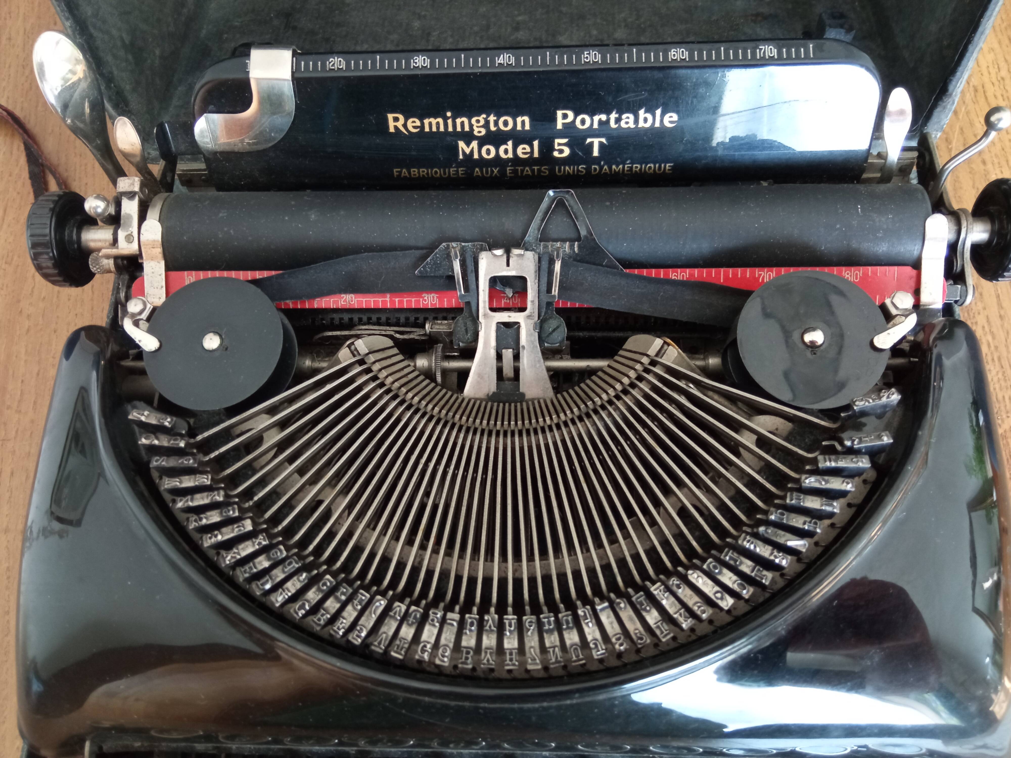 Old Remington portable typewriter No. 5 T