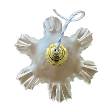 Suspension lamp opaline flower