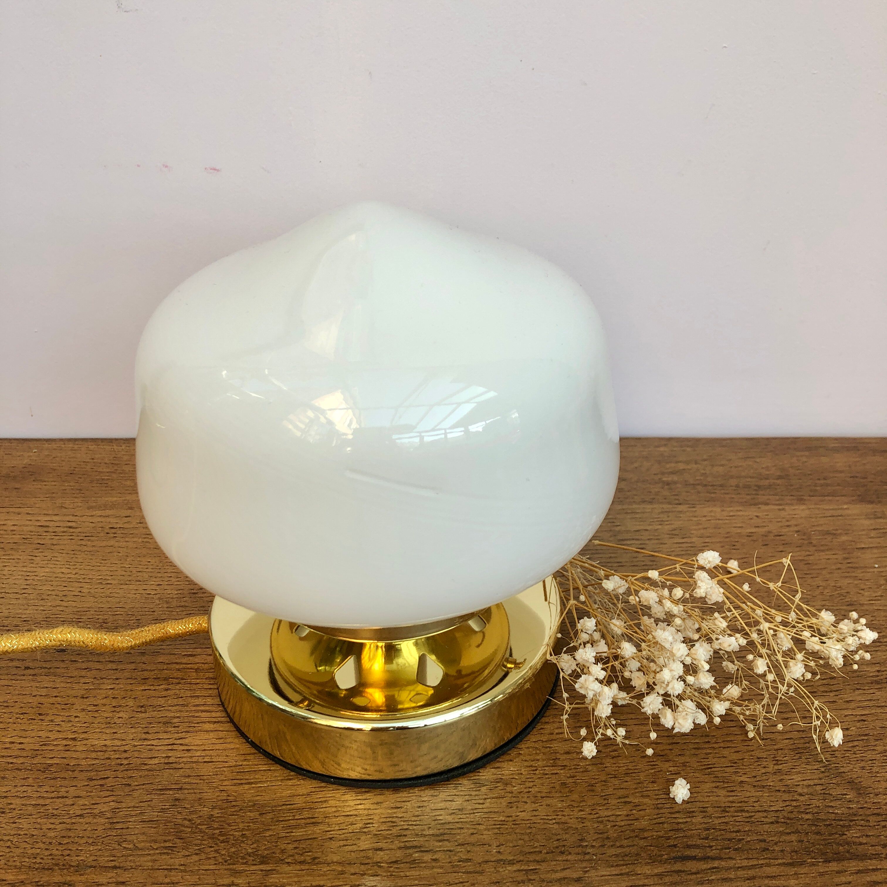 Vintage globe-laying lamp in white opaline