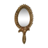 Mirror, face-to-hand seashells