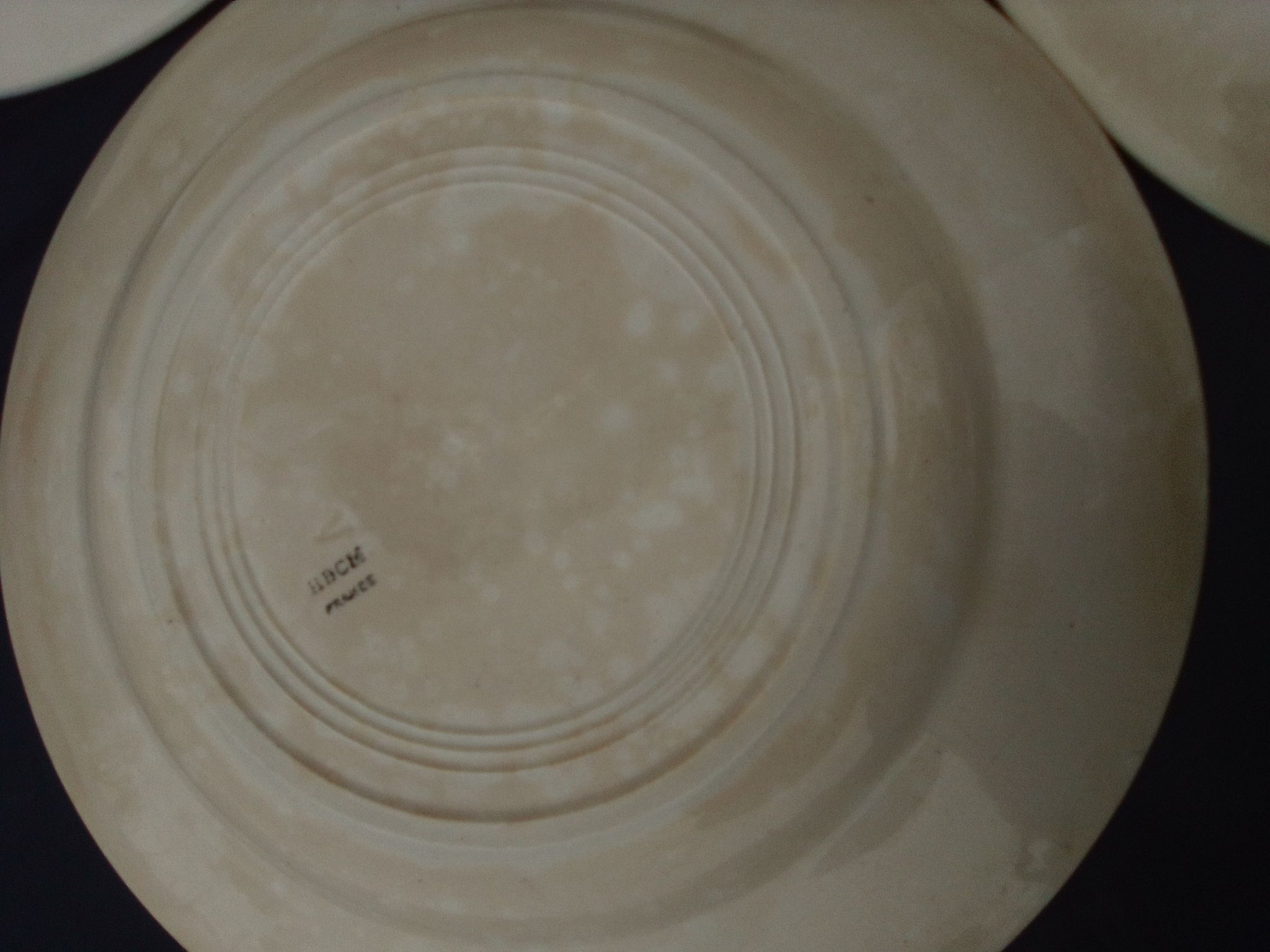 6 assiettes en faïence HBCM Creil et Montereau diam 23 cm