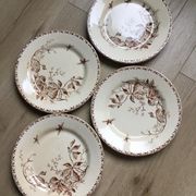 4 Flat plates in opaque porcelain from Gien "Virgin vine"