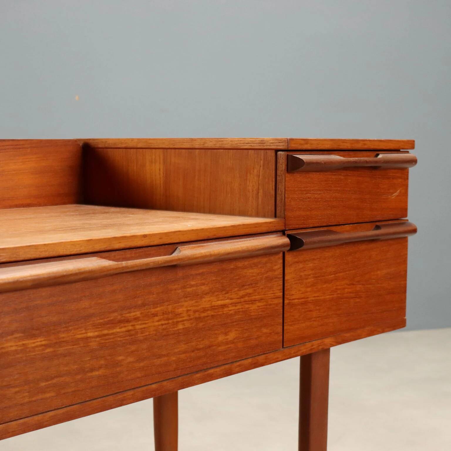 Coiffeuse anglaise vintage avec tiroirs des années 1960