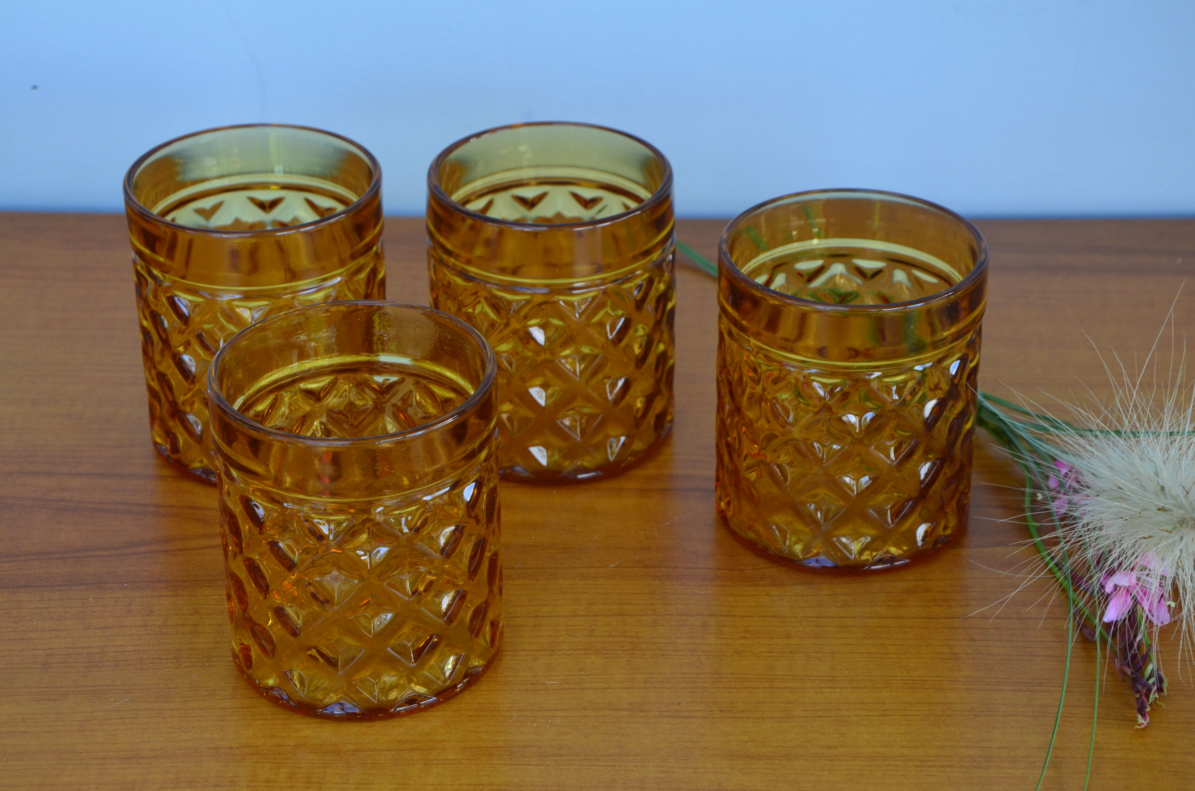 Set of 4 Pernod amber glasses