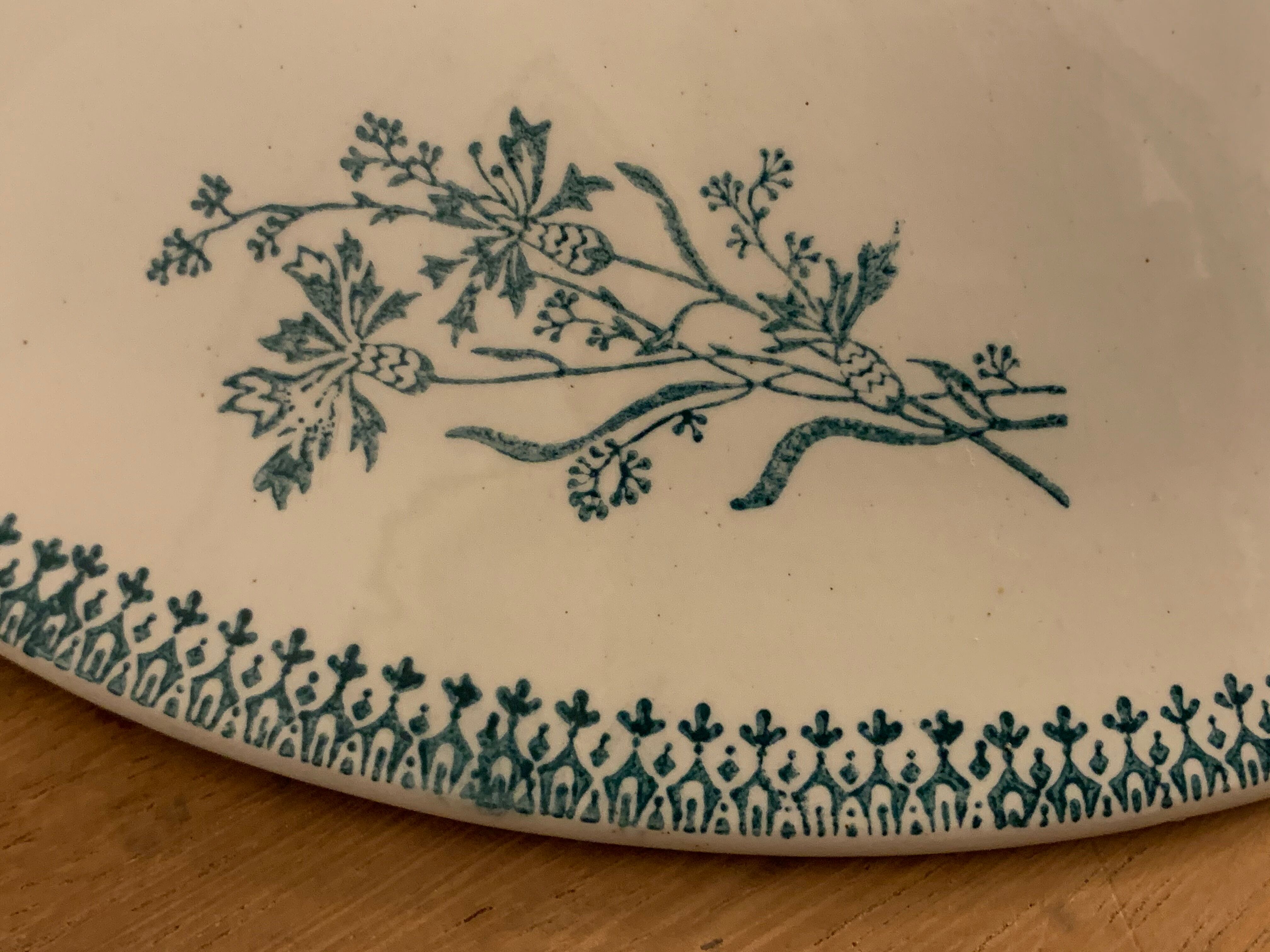 Soupière Saint Amand 1930s