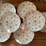 Floral pattern dessert plates