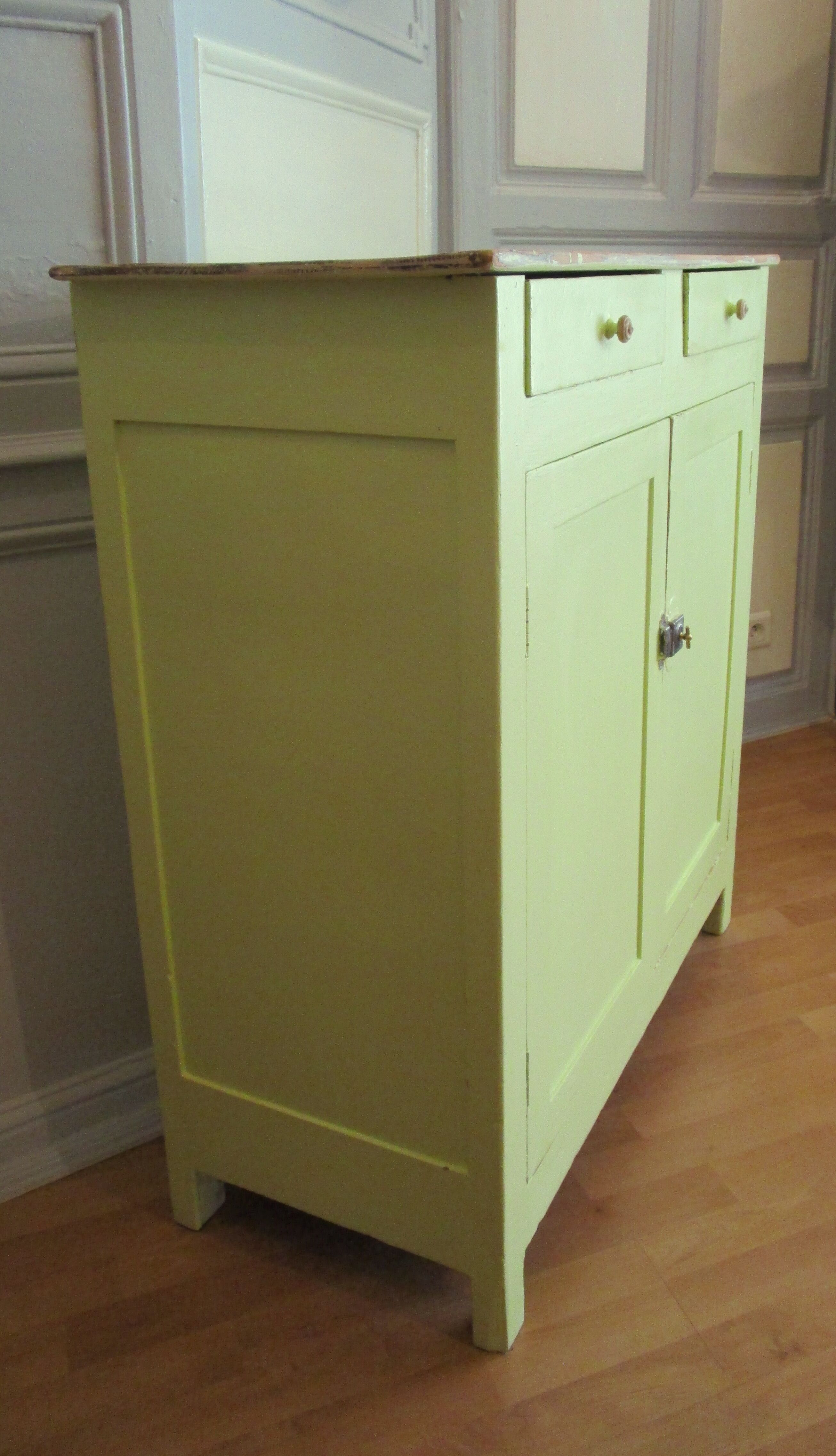 Buffet green almond massive parisienbois vintage