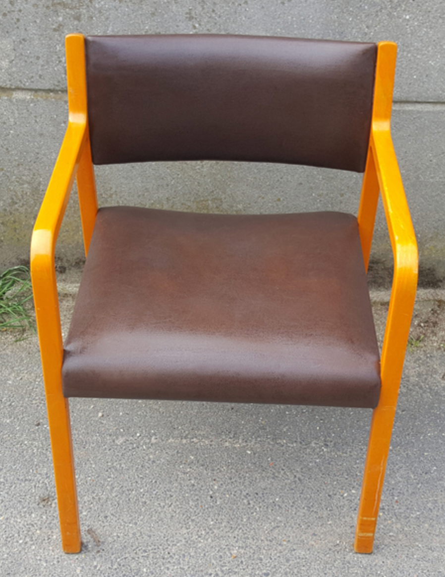 Fauteuil Wikhahn, années 60/70, bois et skaï, moderniste, vintage
