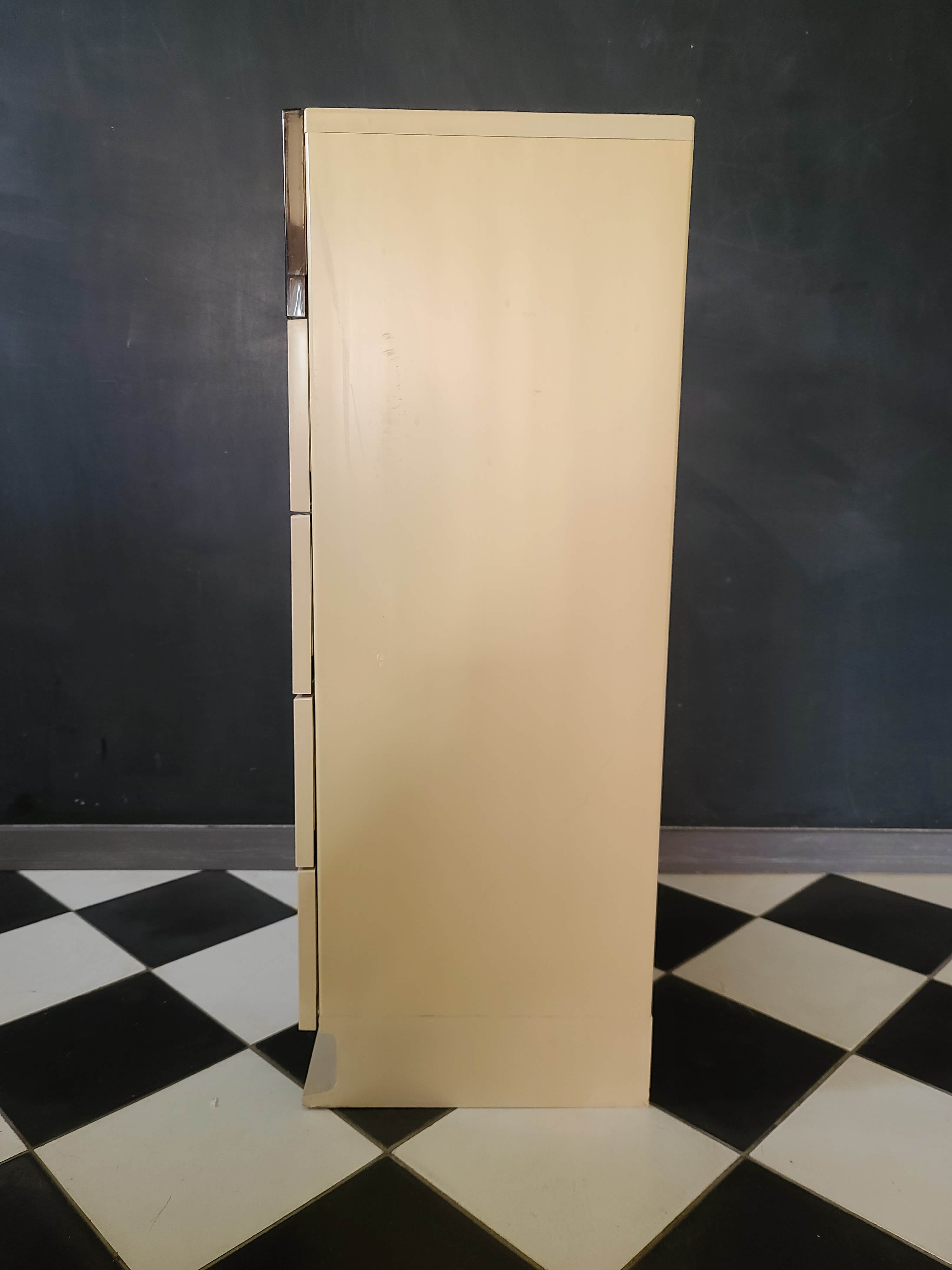 Vintage drawer cabinet