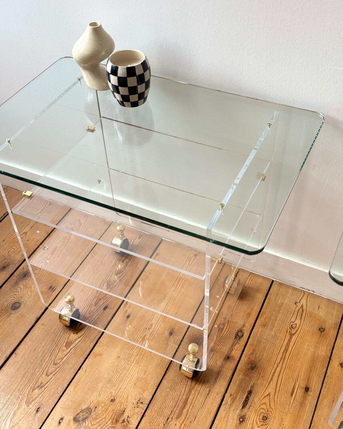 Side table / David Lange trolley