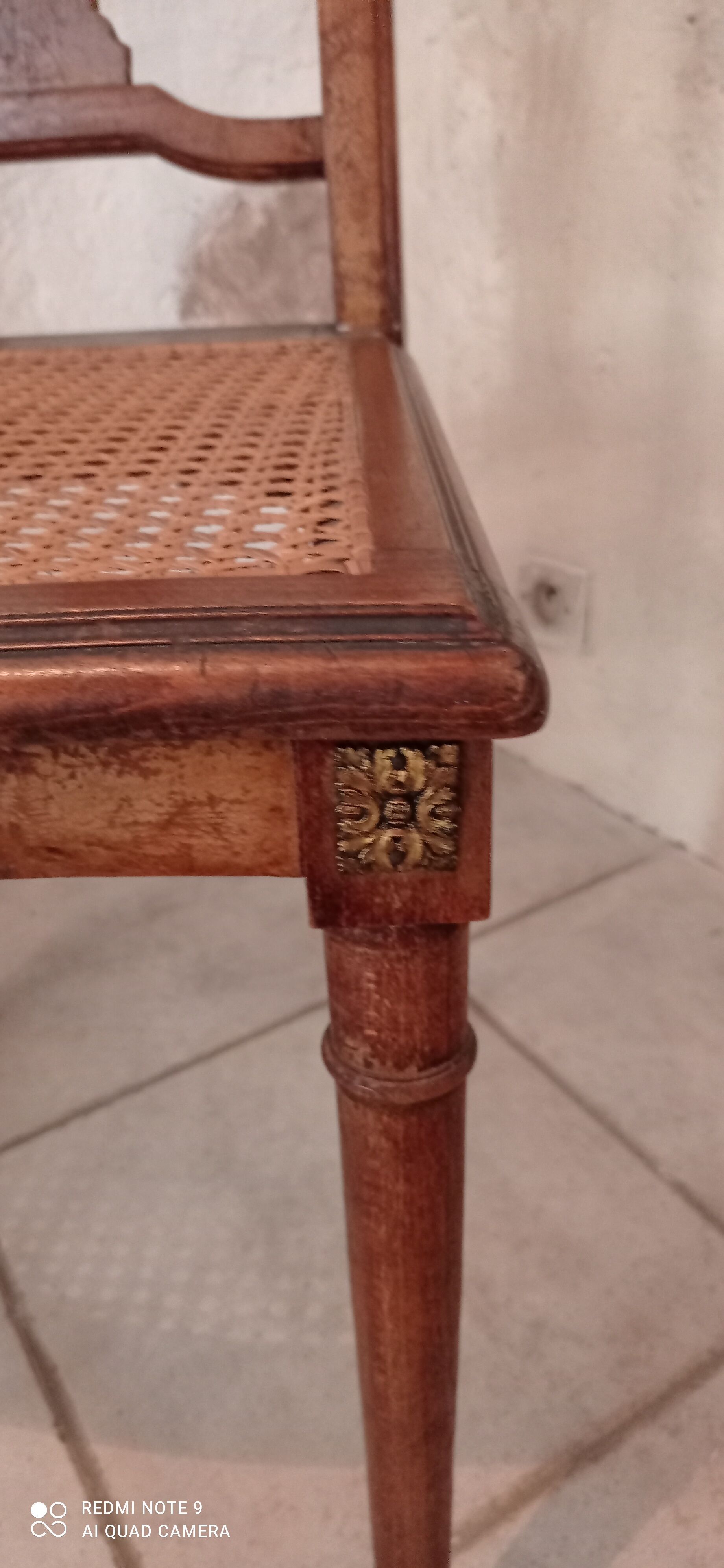 Art Deco year chair