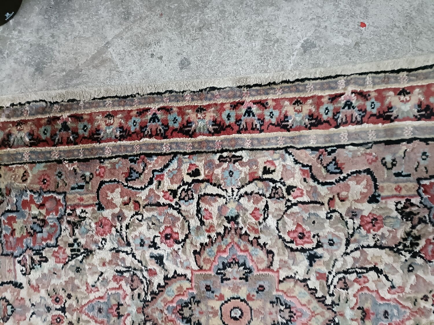 Handmade wool rugs, Pakistan