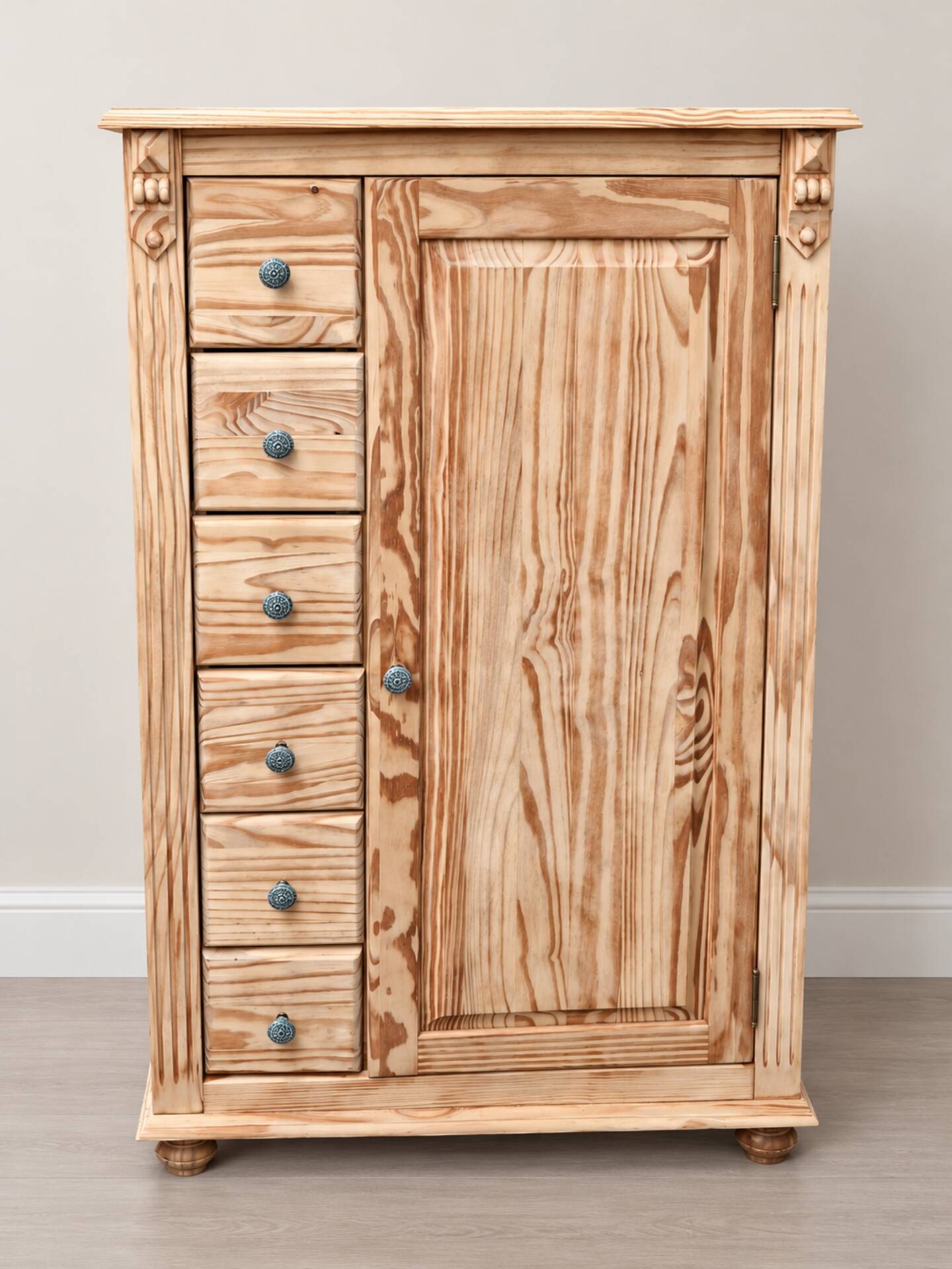 Pine storage furniture Aerogommer