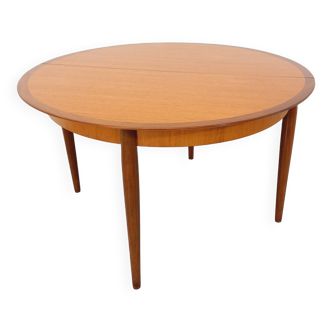 Table ronde scandinave des années 50/60 en teck avec rallonge